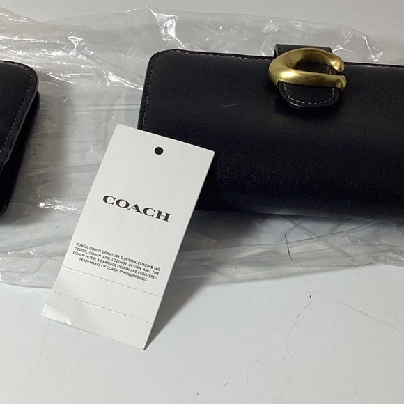 COACH
Tabby Wallet - Picture 12 of 12